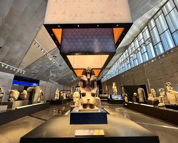 Wycieczka do Kairu z Hurghady – Wielkie Muzeum Egipskie, Piramidy w Gizie i Rejs po Nilu